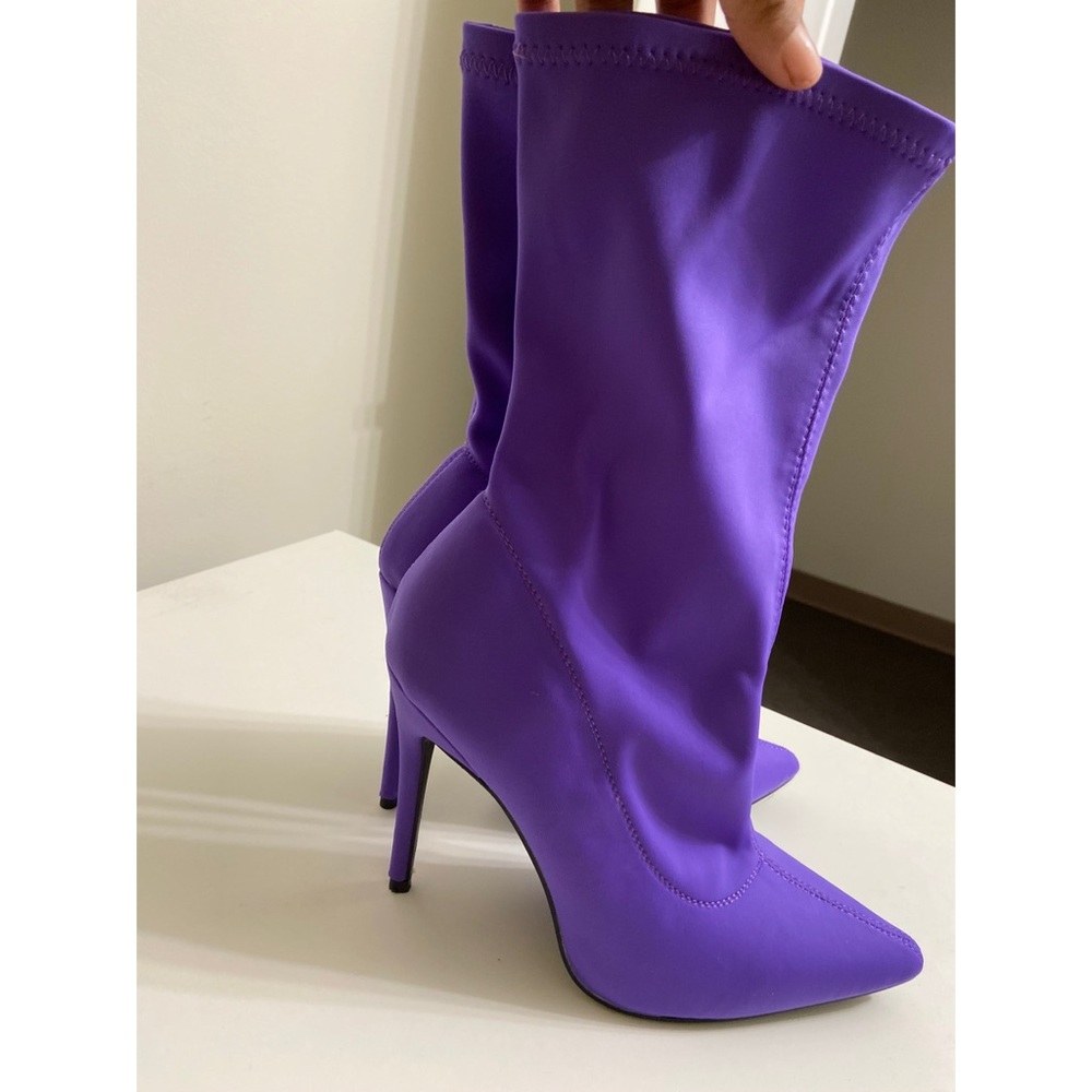 NEVER WORN 🚫 PrettyLittleThing boot heels